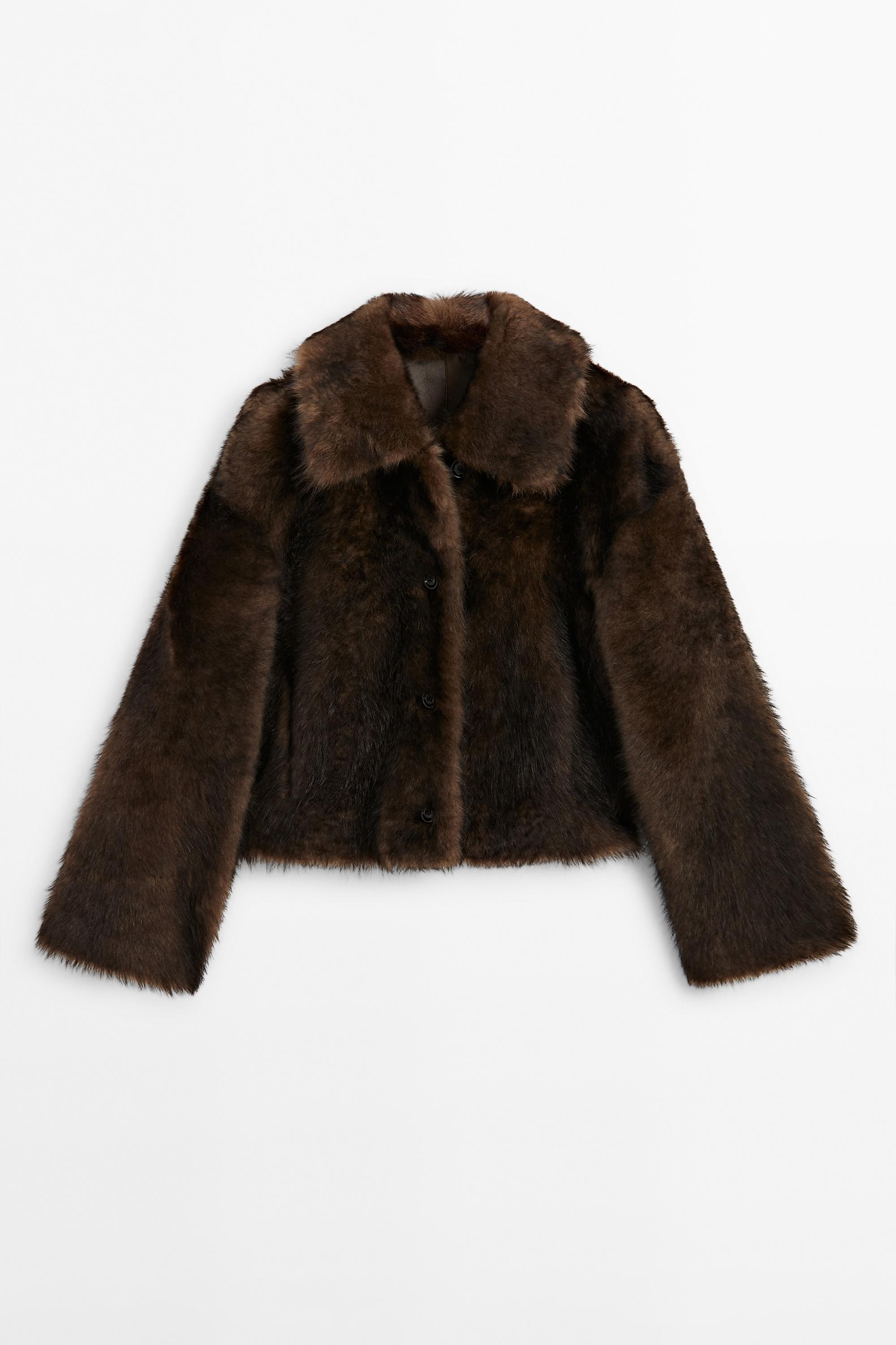 Manteau court en peau
